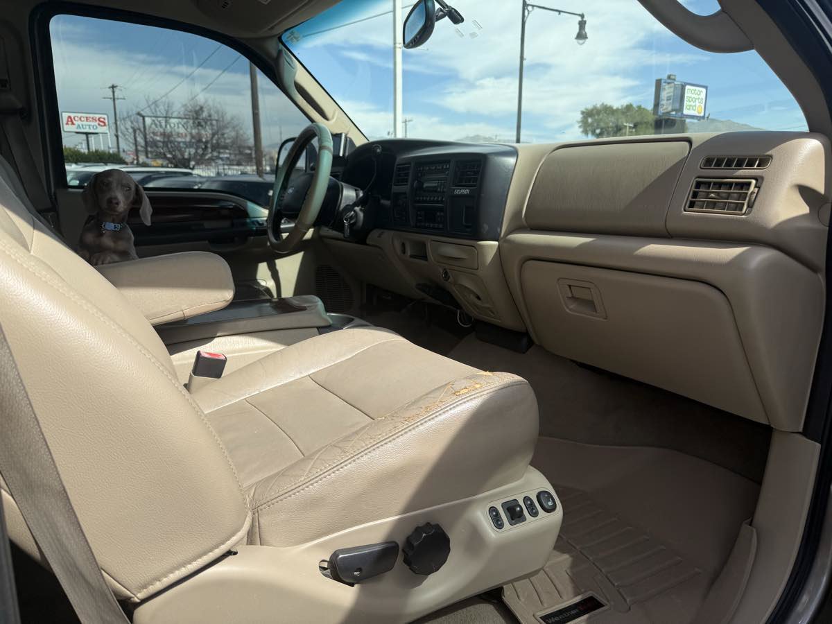 Used 2005 Ford Excursion Limited AWD/4WD image 25