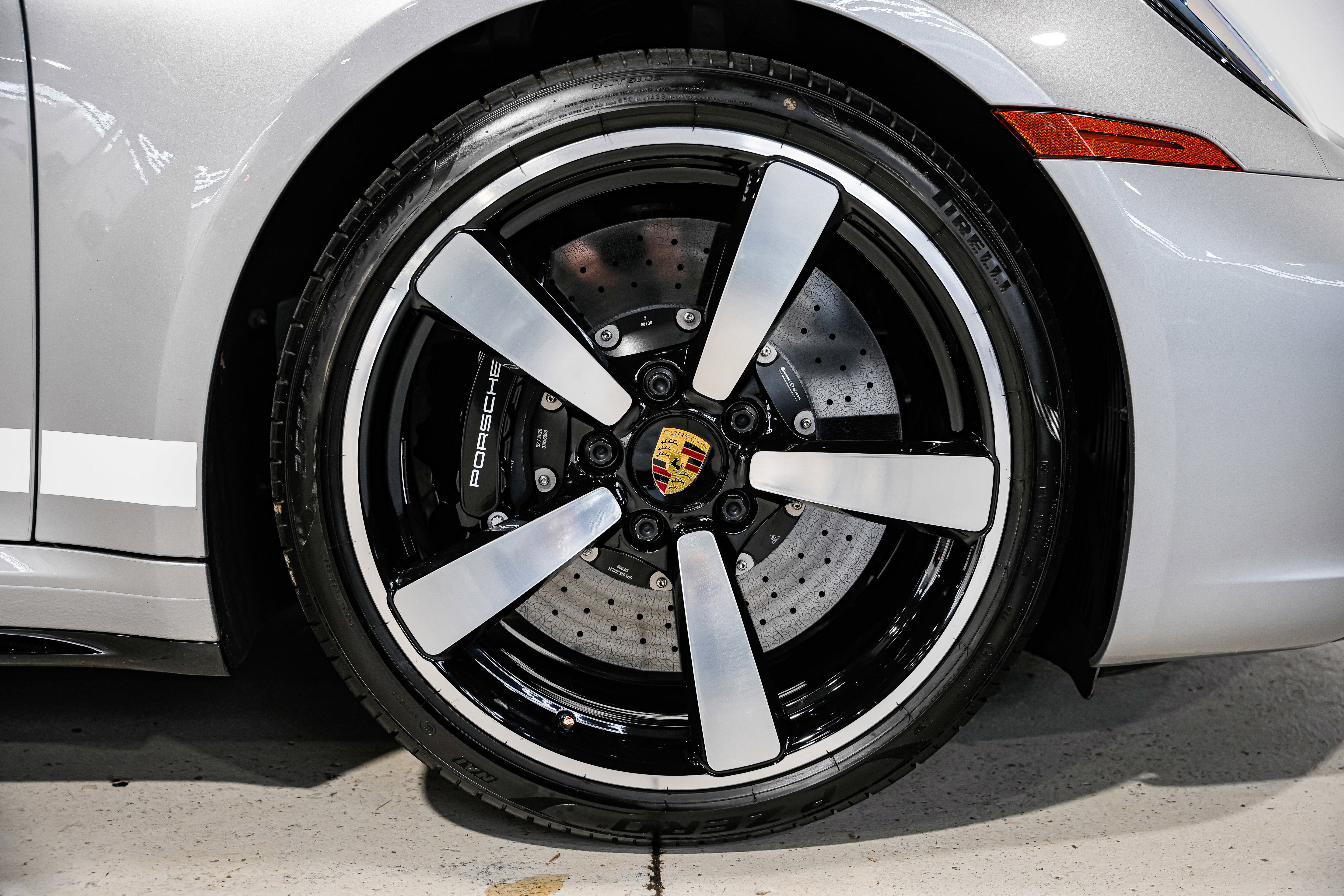 Used 2021 Porsche 911 Targa 4S Heritage Design image 61