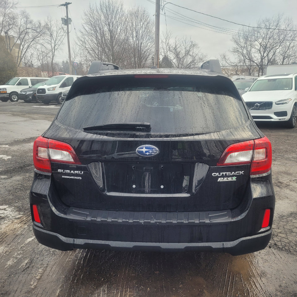 Used 2015 Subaru Outback 2.5i Premium image 7