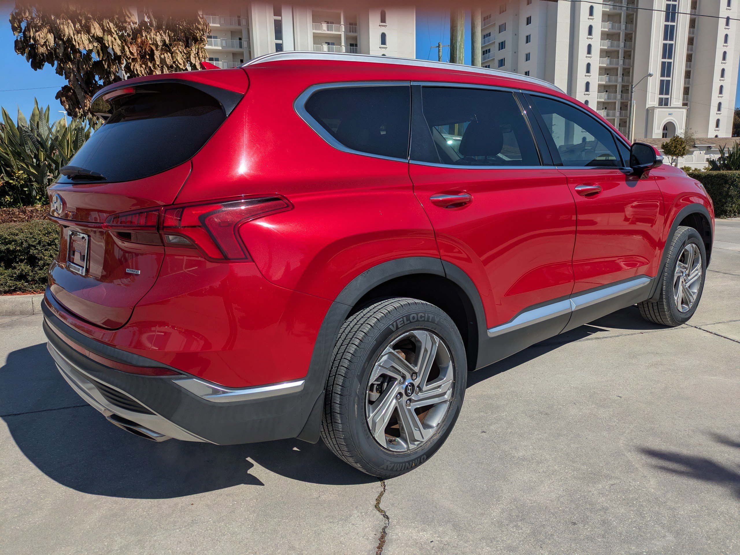 Used 2021 Hyundai Santa Fe SEL w/ Convenience Package image 4