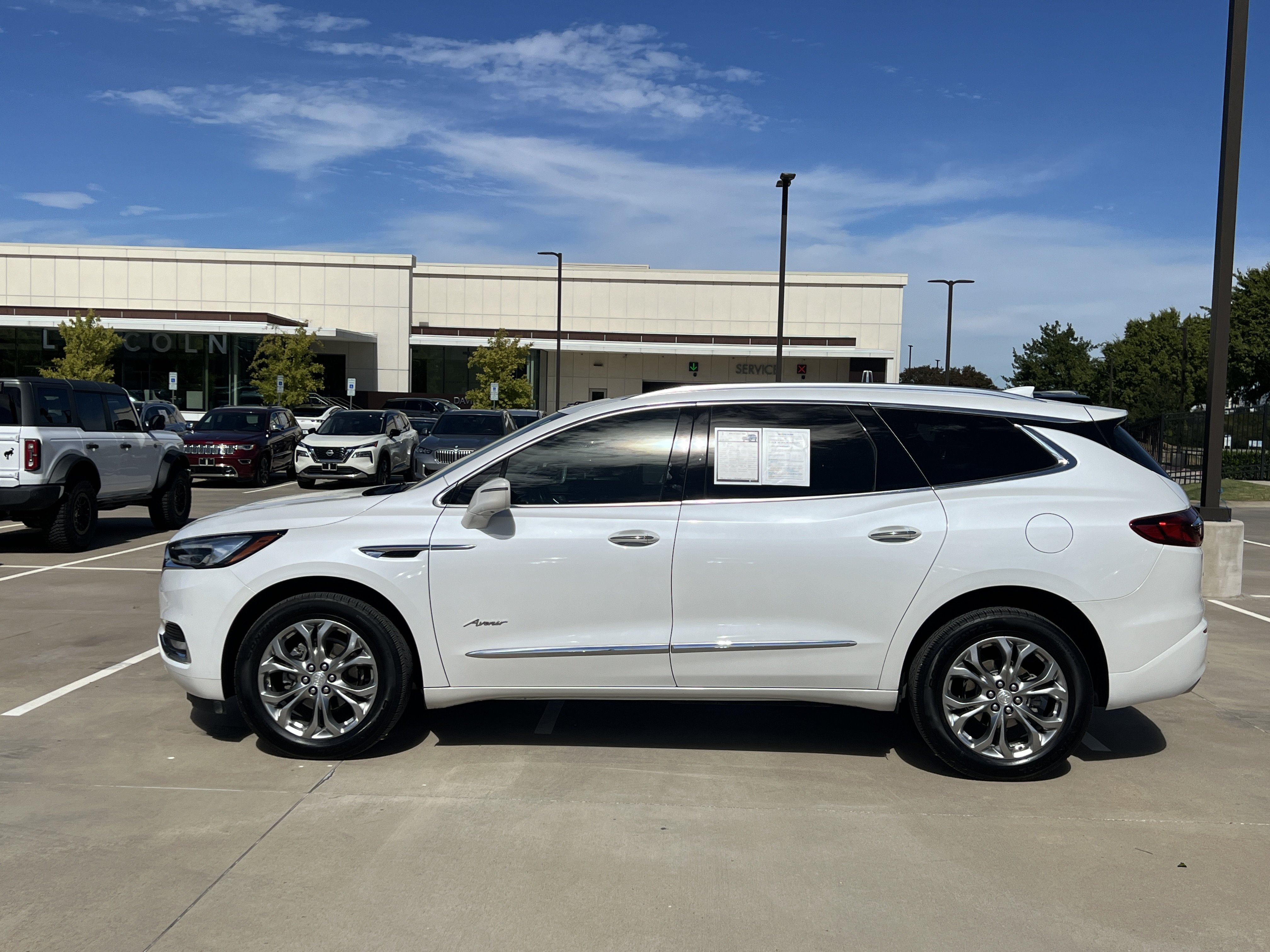 Used 2020 Buick Enclave Avenir FWD image 4