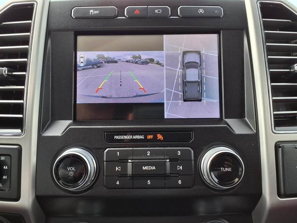 Used 2020 Ford F150 Platinum w/ Technology Package AWD/4WD image 32