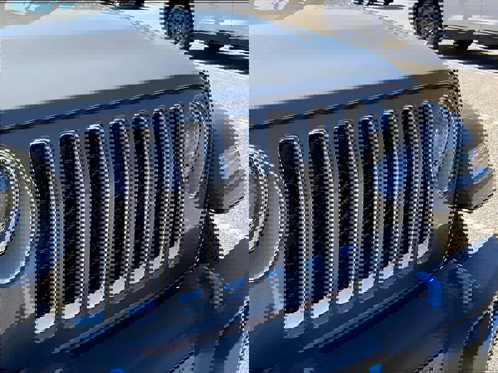 Used 2023 Jeep Wrangler Sahara w/ Cold Weather Group image 31