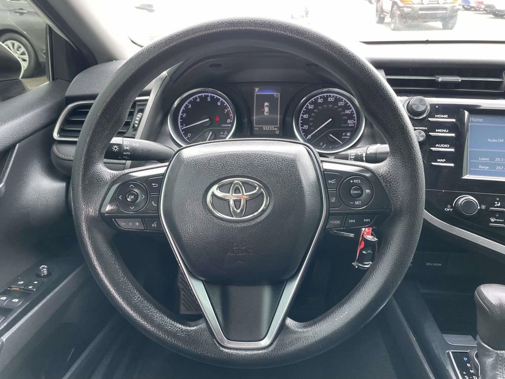 Used 2019 Toyota Camry LE image 23
