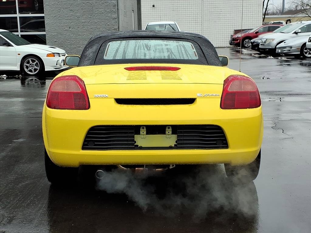 Used 2001 Toyota MR2 image 4