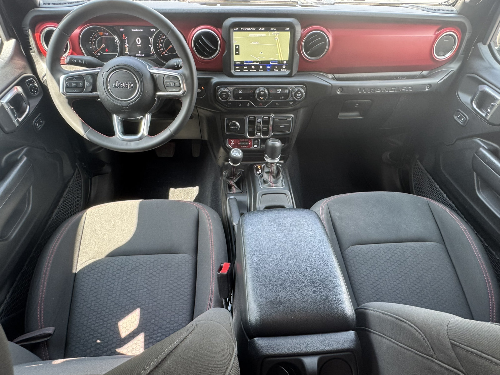 Used 2023 Jeep Wrangler Unlimited Rubicon AWD/4WD image 25