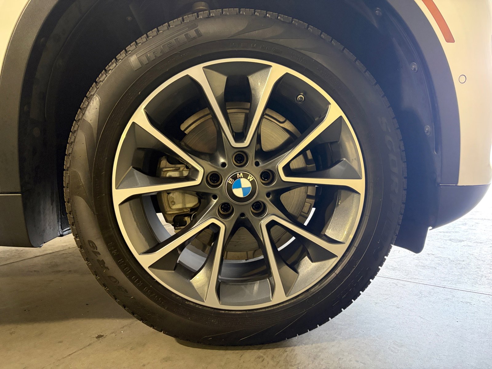 Used 2018 BMW X5 xDrive35i AWD/4WD image 23