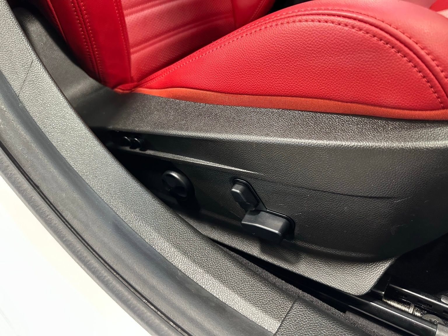 Used 2024 Alfa Romeo Giulia Veloce image 42