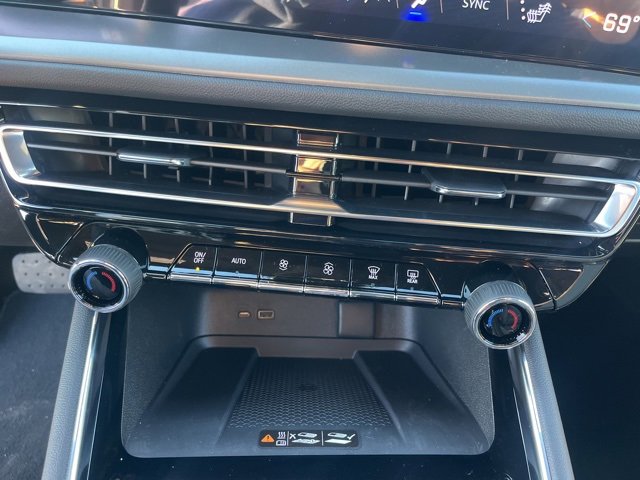 New 2026 Chevrolet Traverse LT image 32