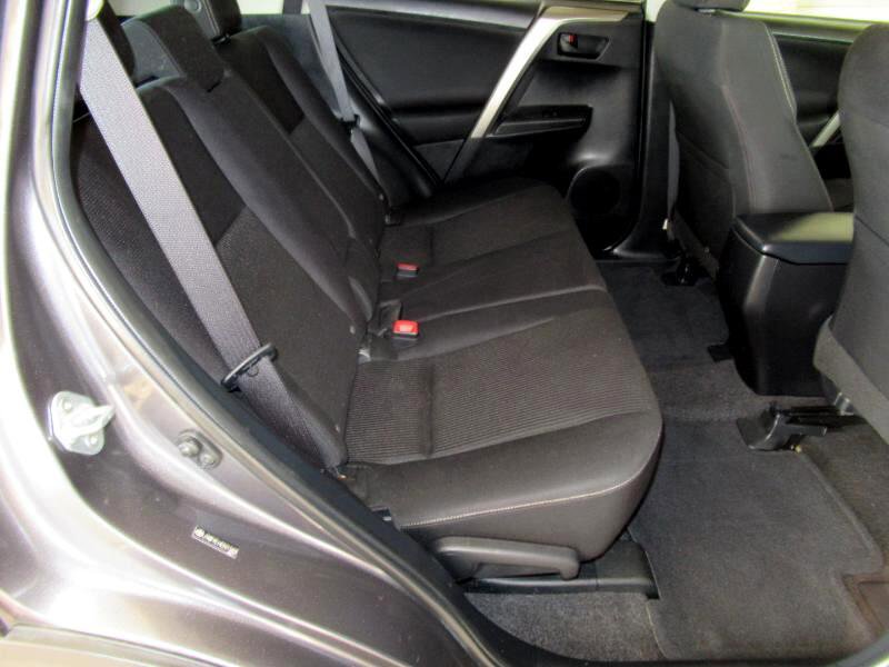 Used 2013 Toyota RAV4 XLE image 39