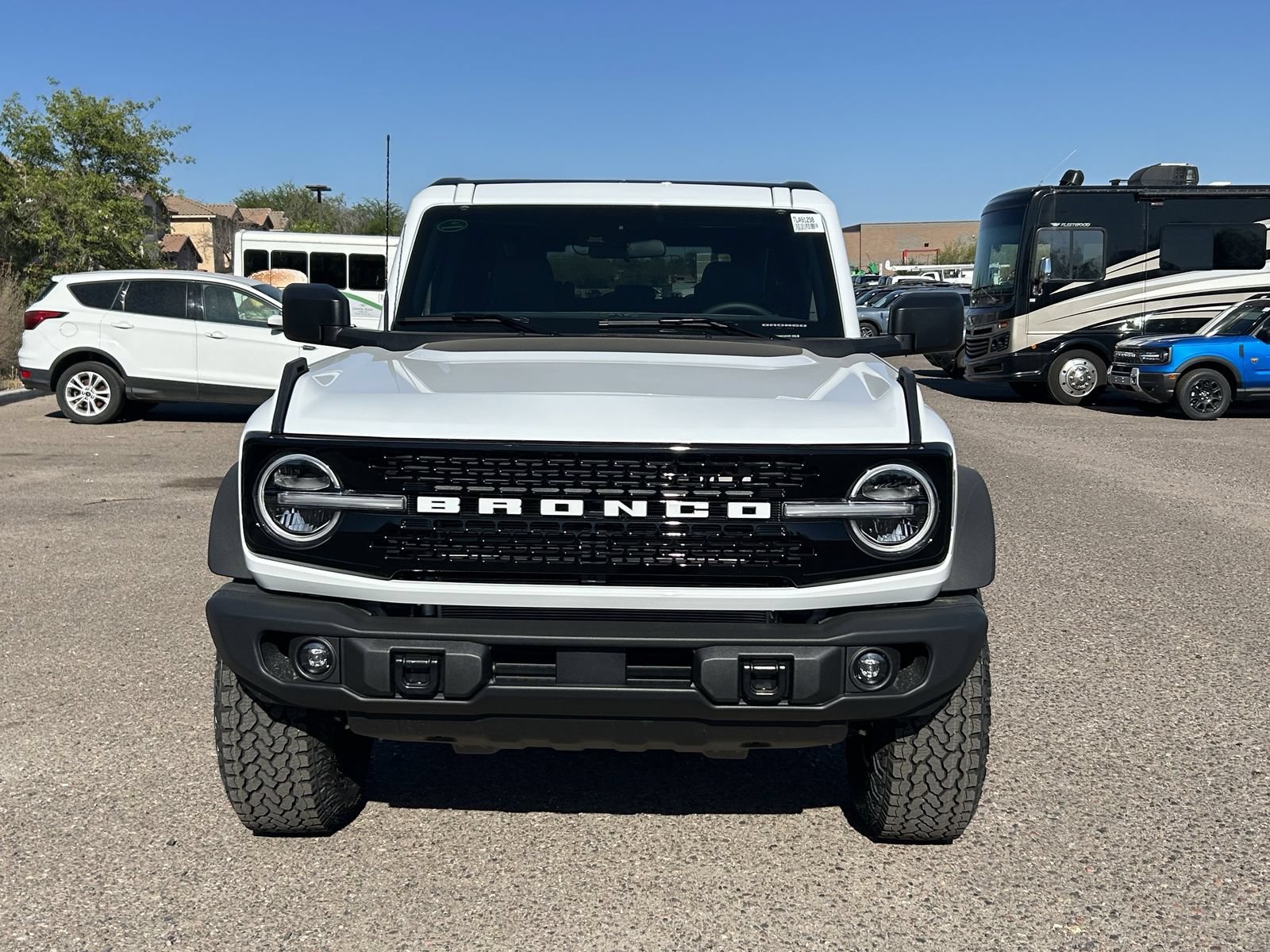 New 2026 Ford Bronco Badlands w/ Black Appearance Package AWD/4WD image 10