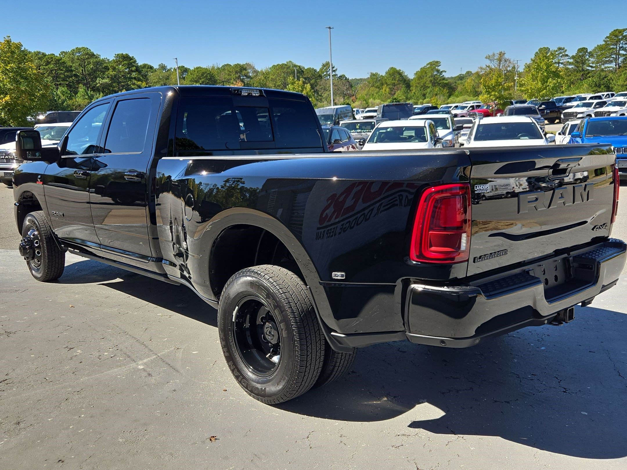 Used 2025 RAM 3500 Laramie AWD/4WD image 5