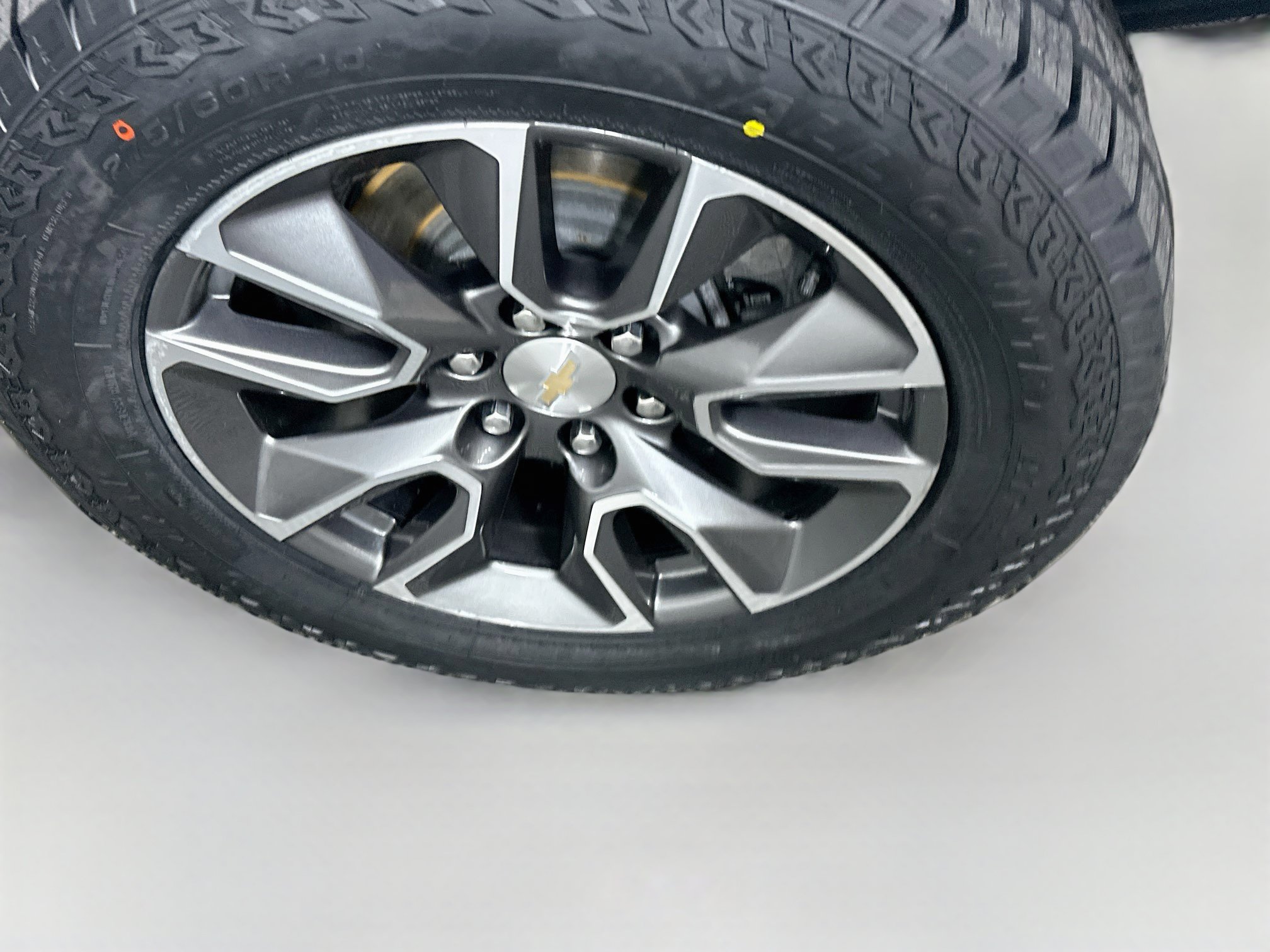 Used 2024 Chevrolet Silverado 1500 LT AWD/4WD image 11