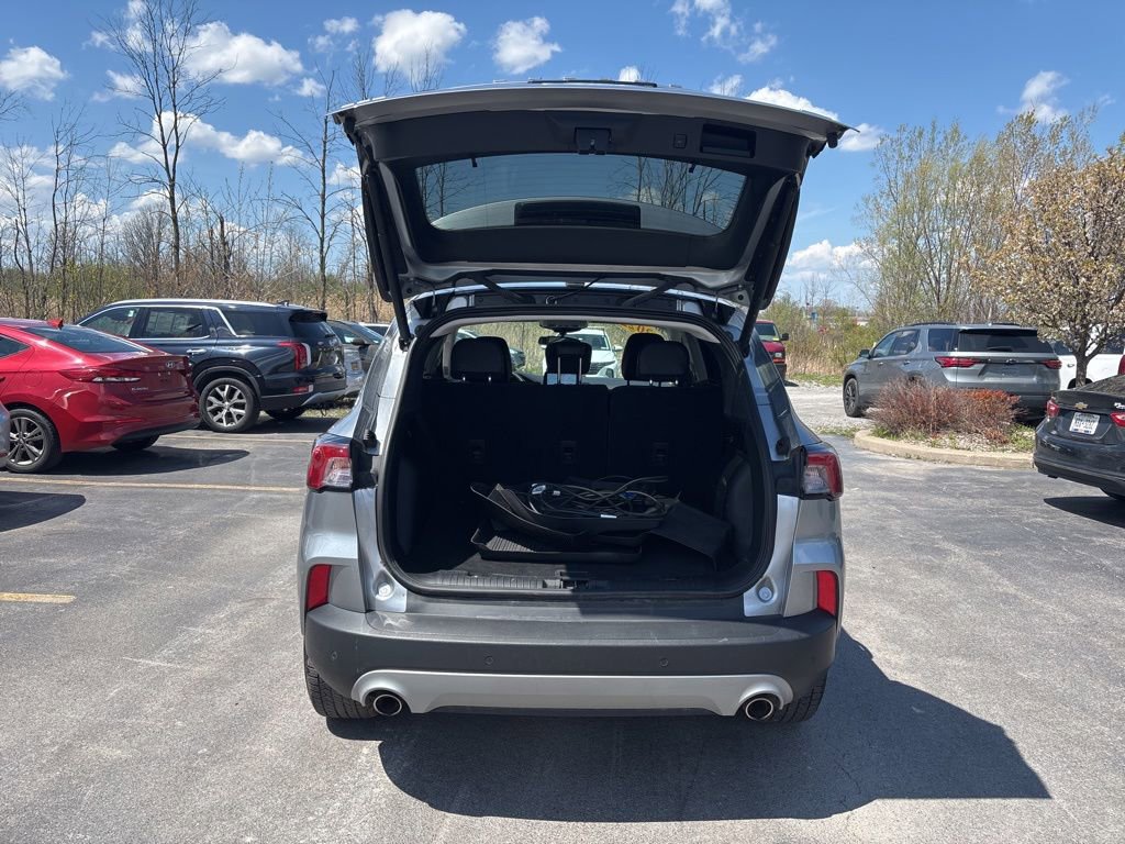 Used 2022 Ford Escape SEL w/ Technology Package FWD image 14