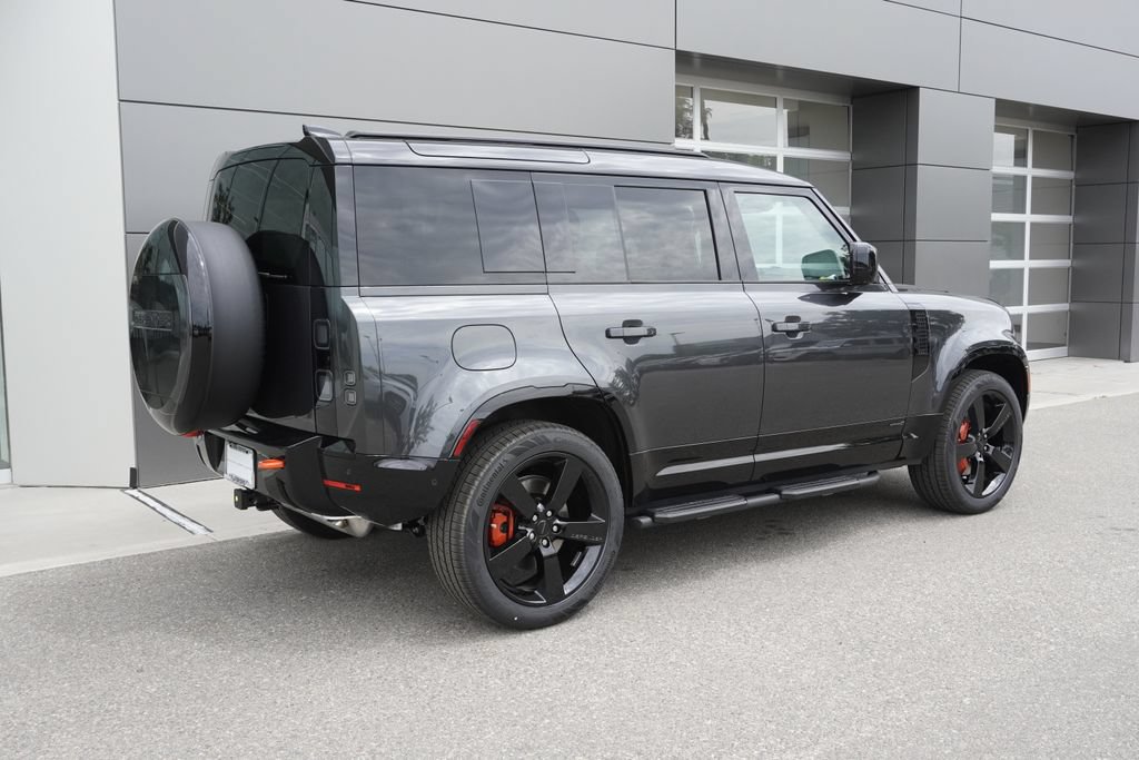 New 2026 Land Rover Defender 110 X AWD/4WD image 4