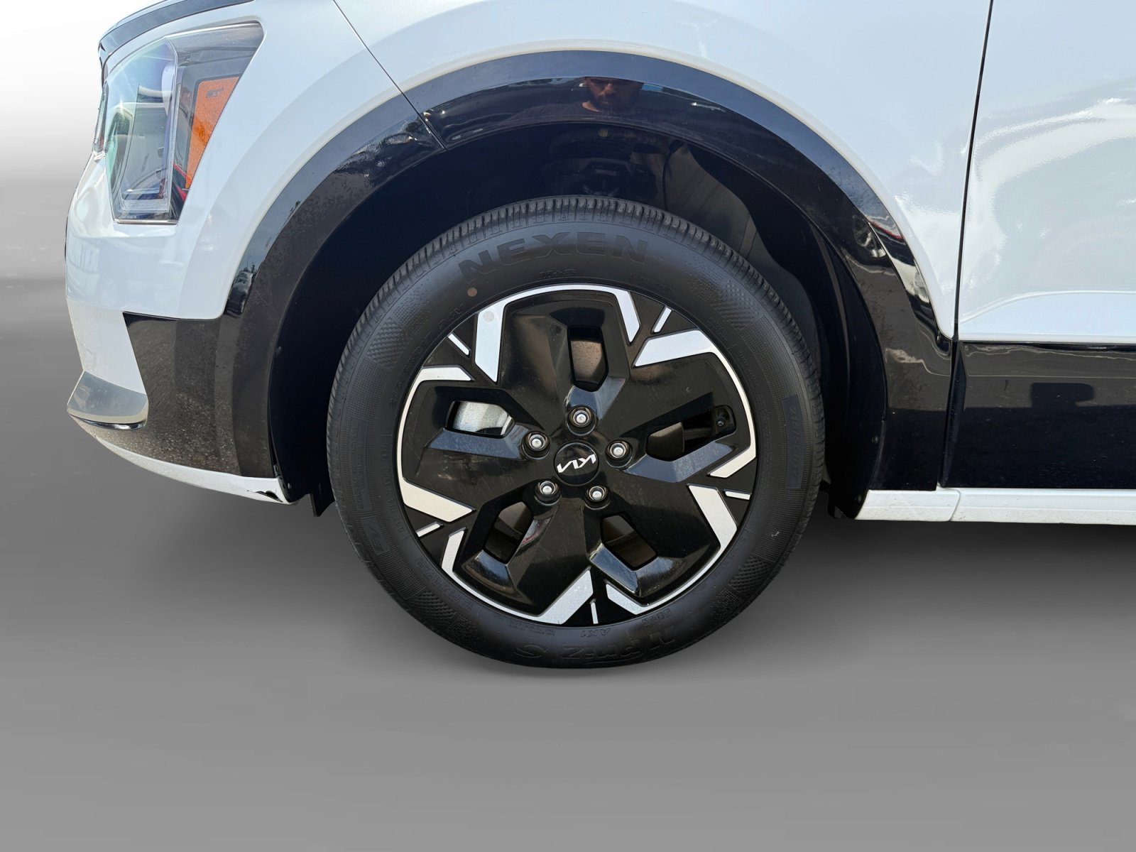 Used 2024 Kia Niro Wind FWD image 9