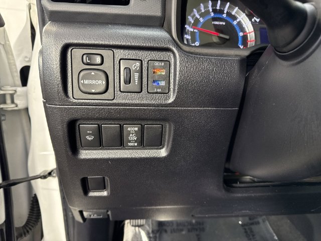 Used 2018 Toyota 4Runner TRD Off-Road Premium AWD/4WD image 14