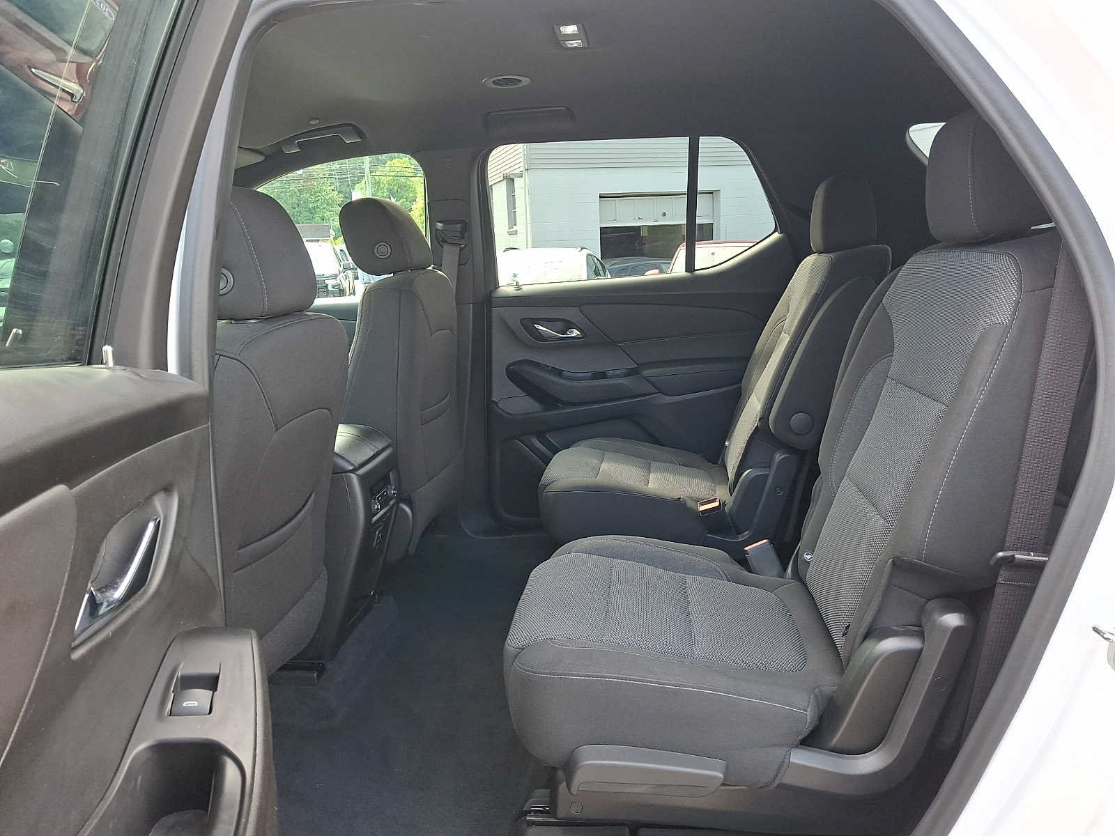 Used 2023 Chevrolet Traverse LT AWD/4WD image 10