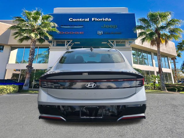Used 2025 Hyundai Sonata SEL FWD image 6