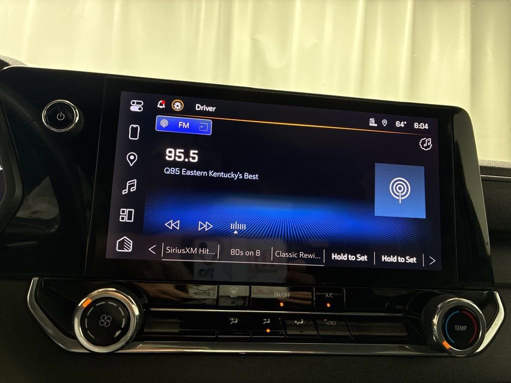 Used 2024 Chevrolet Colorado W/T image 15