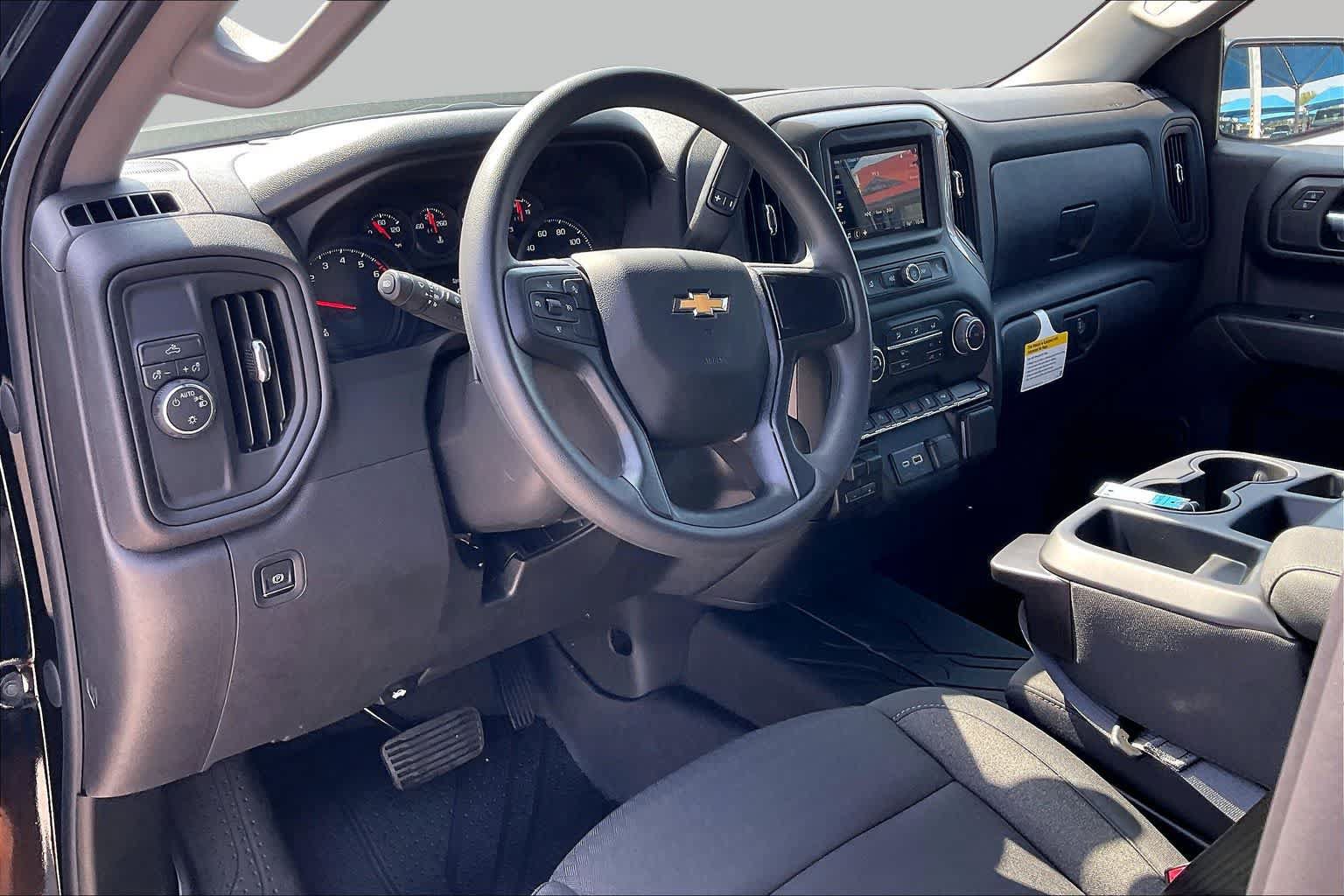 New 2026 Chevrolet Silverado 1500 Custom AWD/4WD image 8