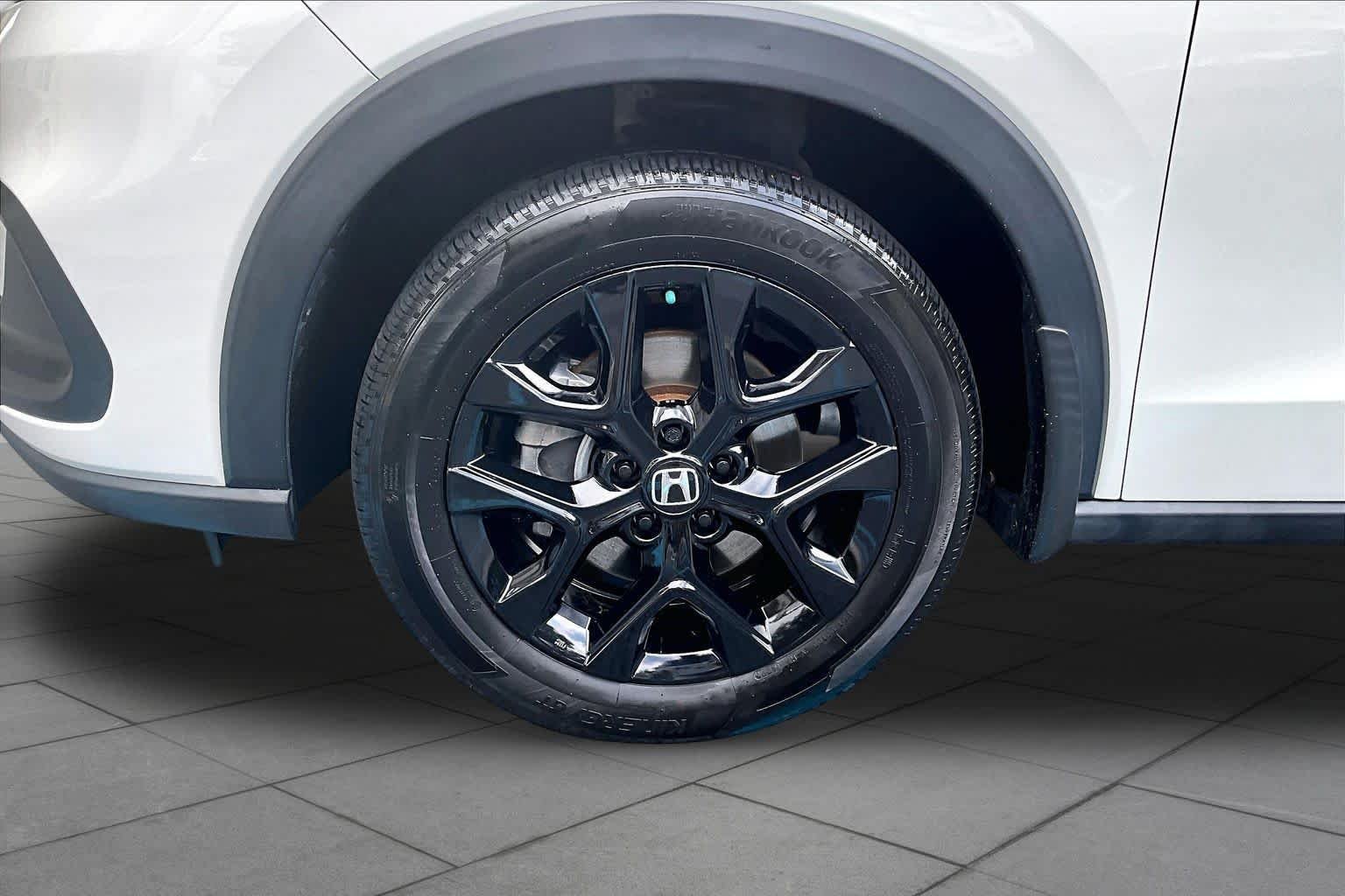 Certified 2024 Honda HR-V Sport image 11