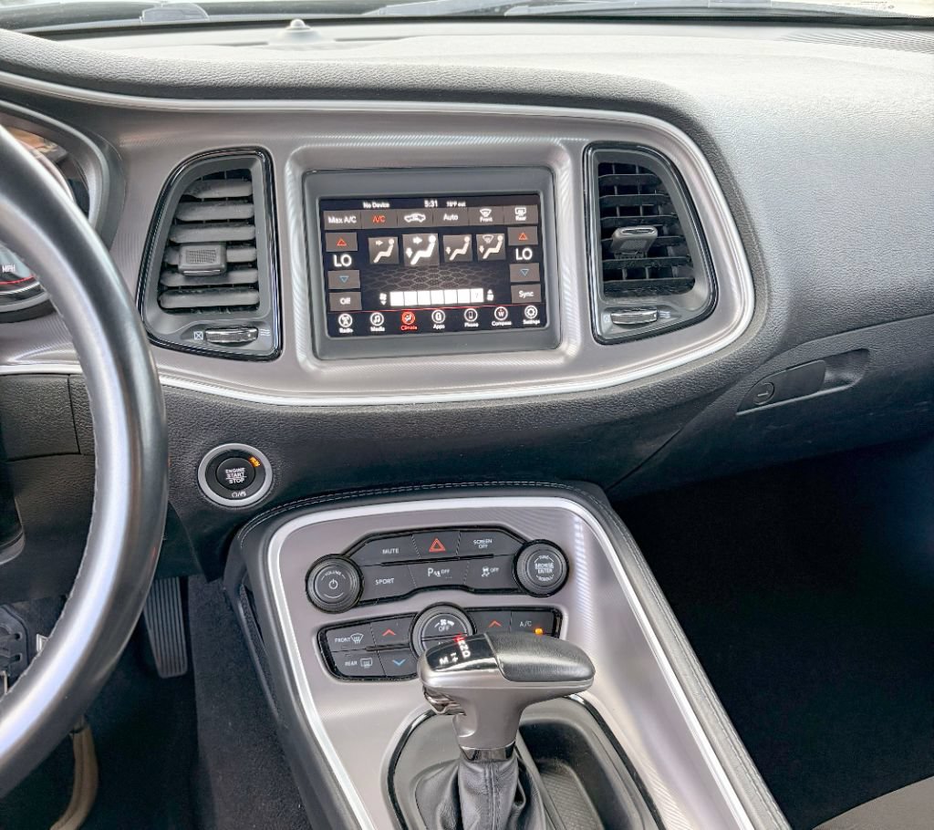 Used 2022 Dodge Challenger GT RWD image 13