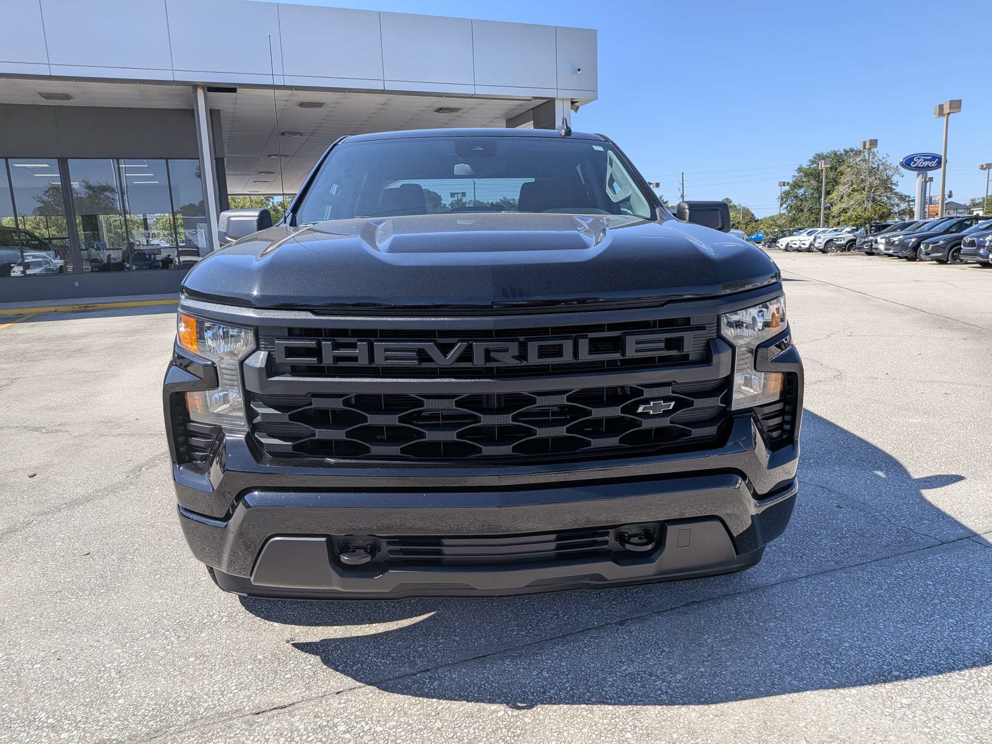 Used 2022 Chevrolet Silverado 1500 Custom AWD/4WD image 9
