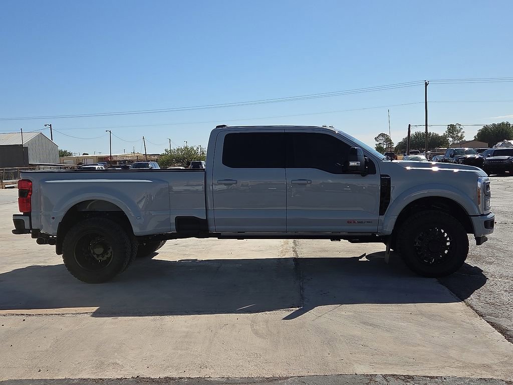 Used 2025 Ford F450 Platinum w/ FX4 Off-Road Package AWD/4WD image 6