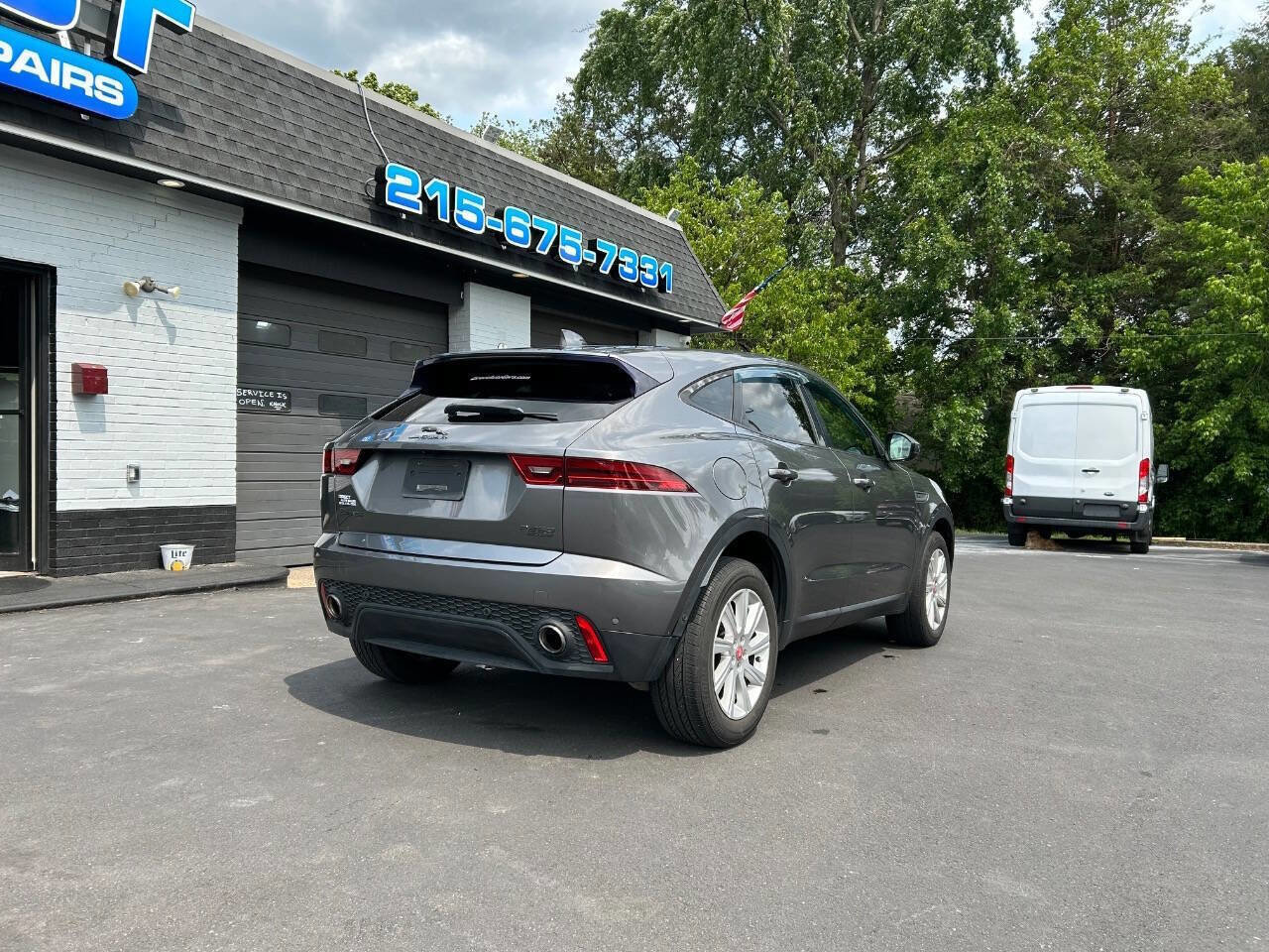 Used 2018 Jaguar E-PACE S image 9