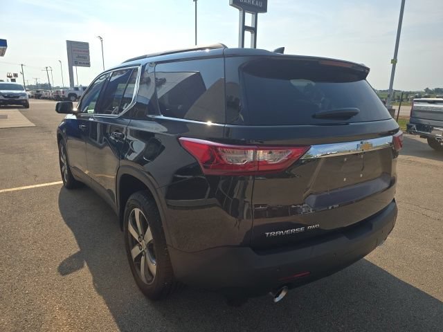 Used 2019 Chevrolet Traverse LT w/ LT Premium Package AWD/4WD image 12