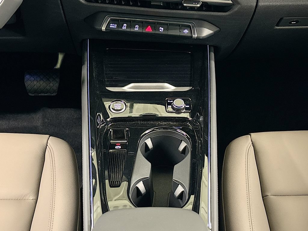New 2026 Audi Q3 quattro 2.0T AWD/4WD image 13