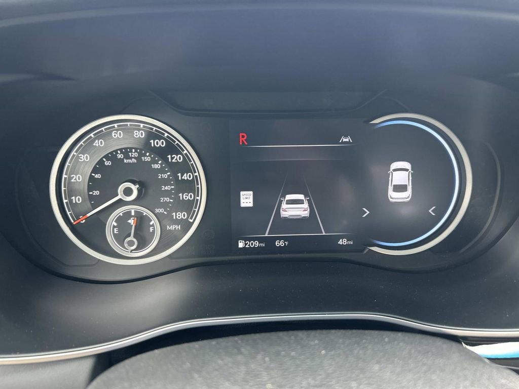 New 2026 Genesis G70 2.5T Prestige image 39