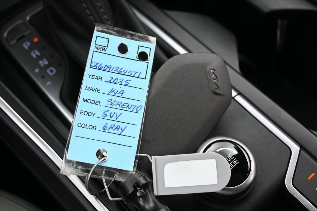 Used 2025 Kia Sorento S w/ Panoramic Sunroof Package FWD image 28