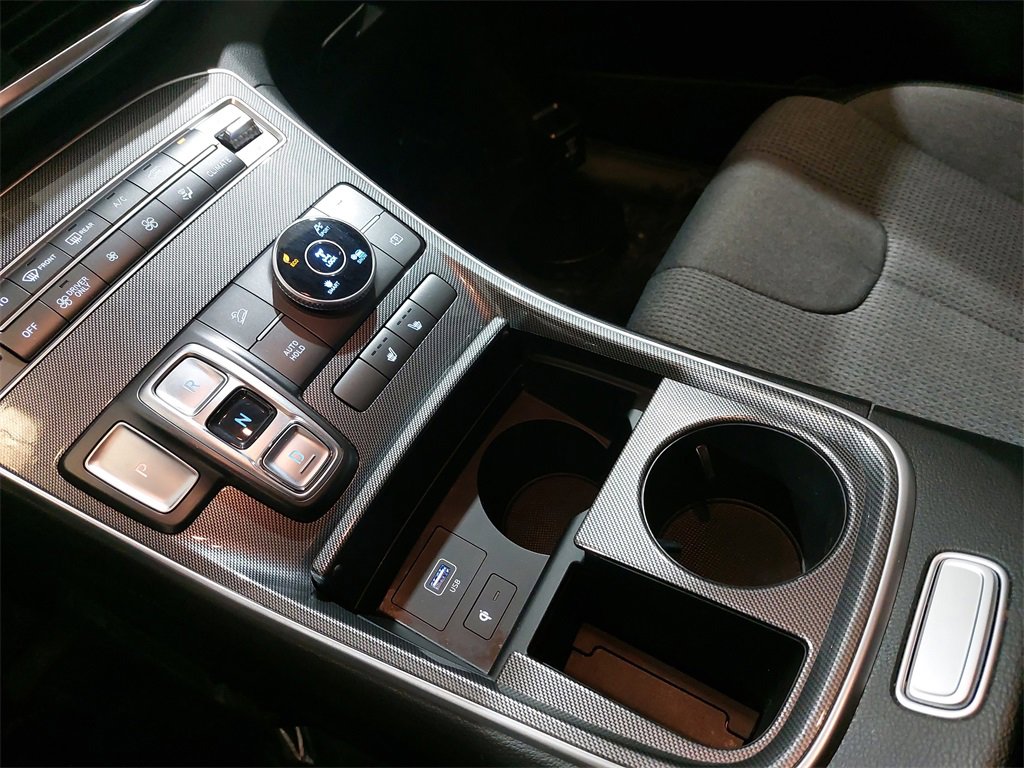 Used 2021 Hyundai Santa Fe Blue image 24