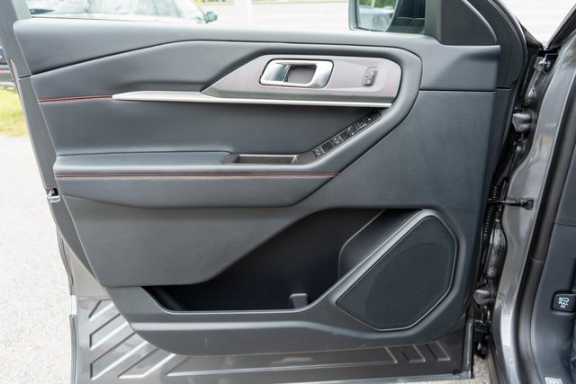 New 2026 Ford Explorer ST-Line AWD/4WD image 11
