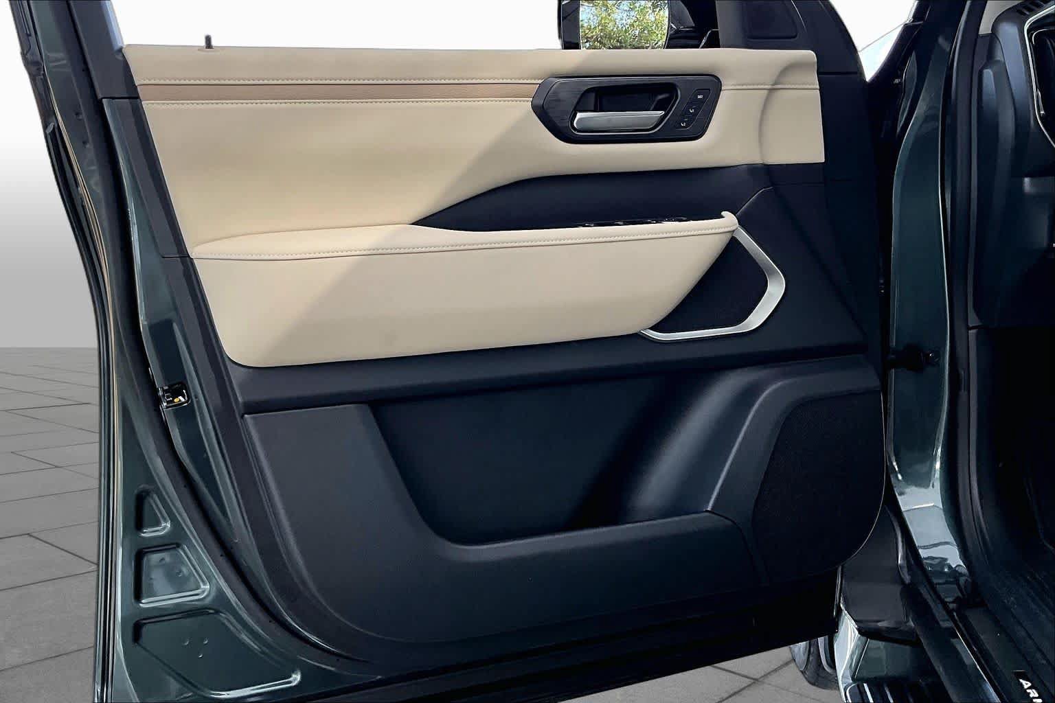New 2026 Nissan Armada Platinum Reserve AWD/4WD image 10