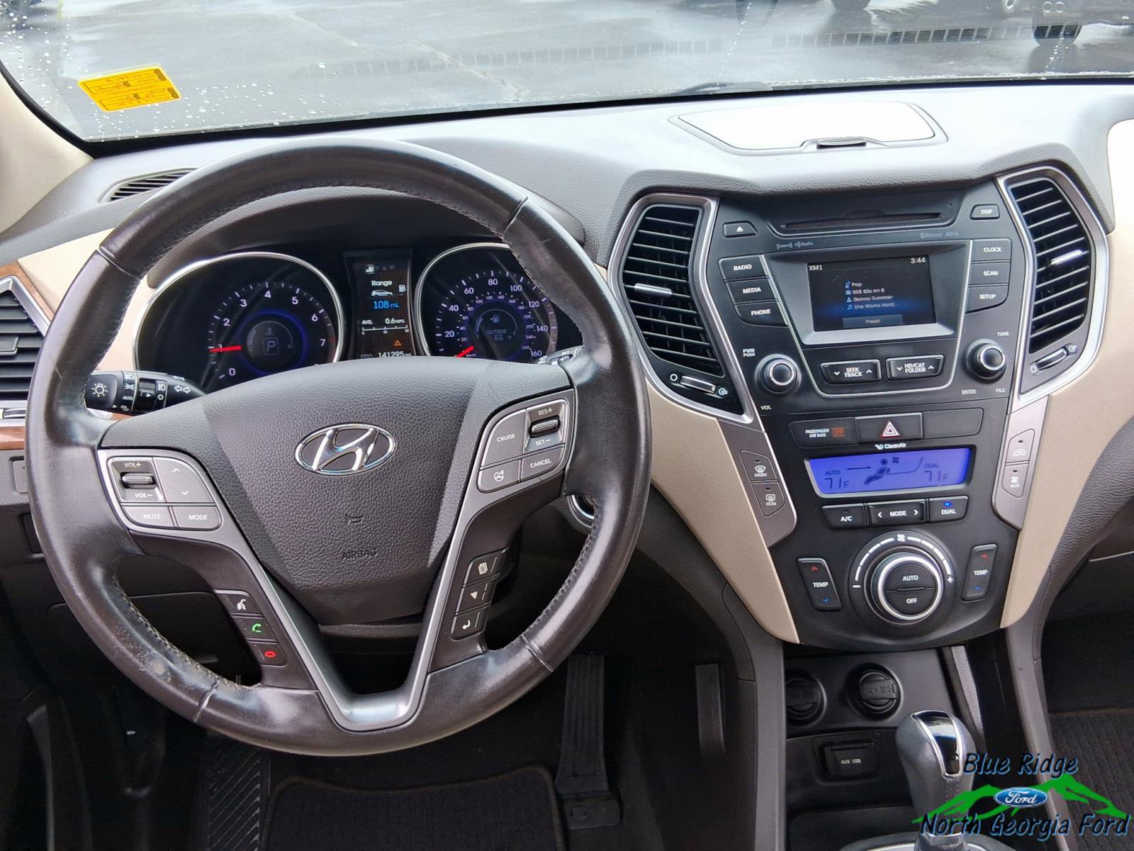 Used 2016 Hyundai Santa Fe SE w/ Option Group 02 FWD image 17