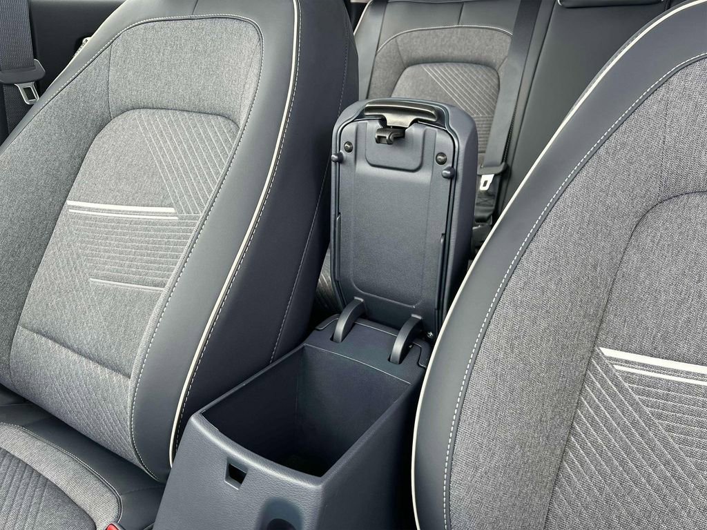 New 2025 Hyundai Venue Limited image 27