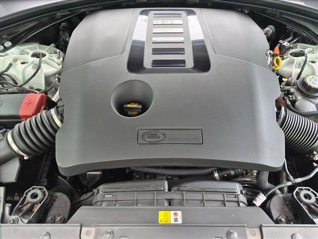 Certified 2026 Land Rover Range Rover Velar Dynamic SE AWD/4WD image 25