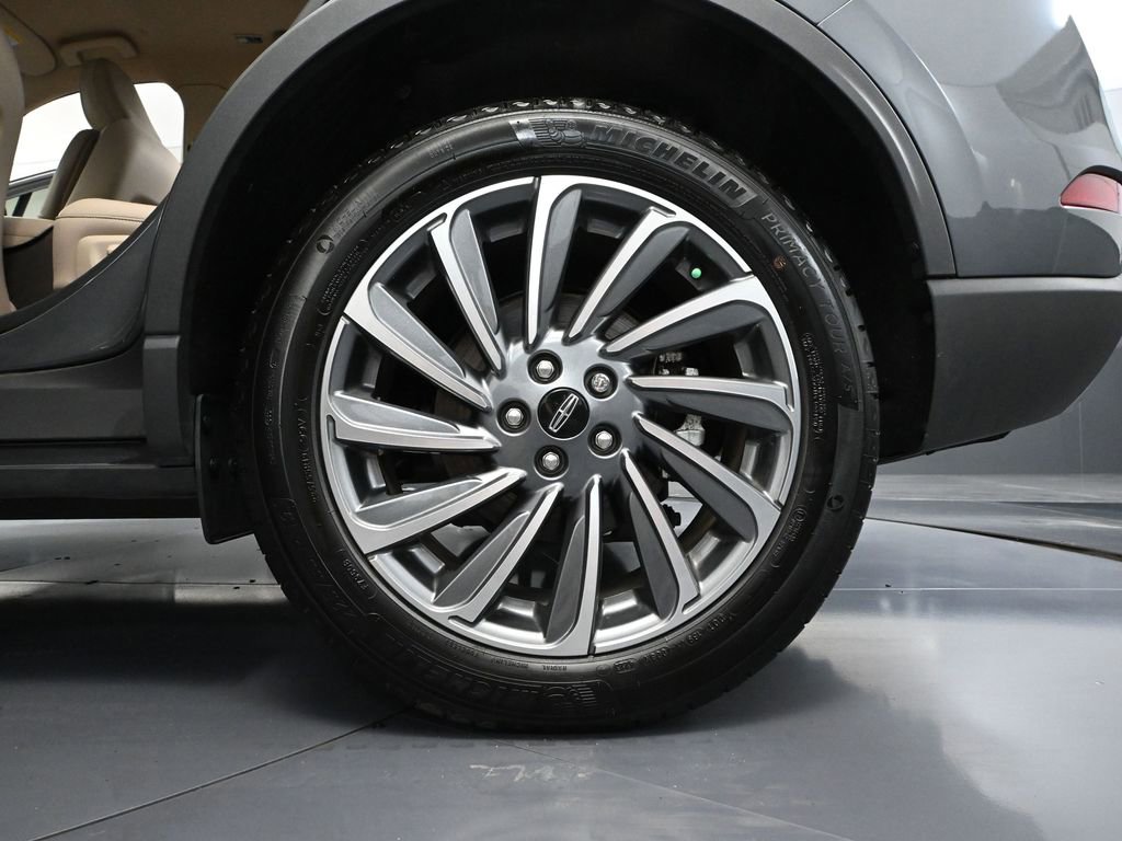 Used 2024 Lincoln Corsair Reserve w/ Towing Package image 14