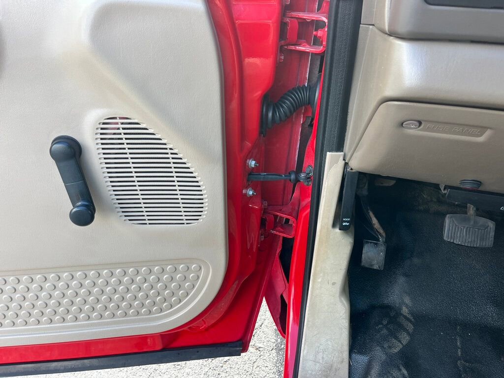 Used 2001 Ford F250 4x4 Regular Cab Super Duty image 67
