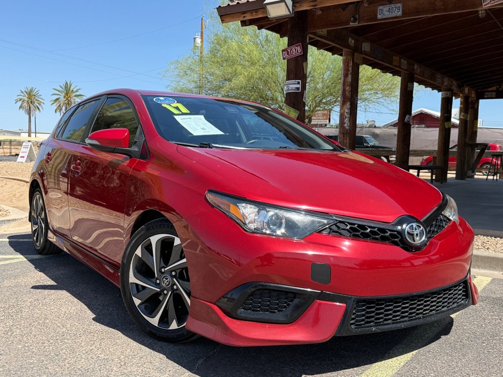 Used 2017 Toyota Corolla iM FWD image 2
