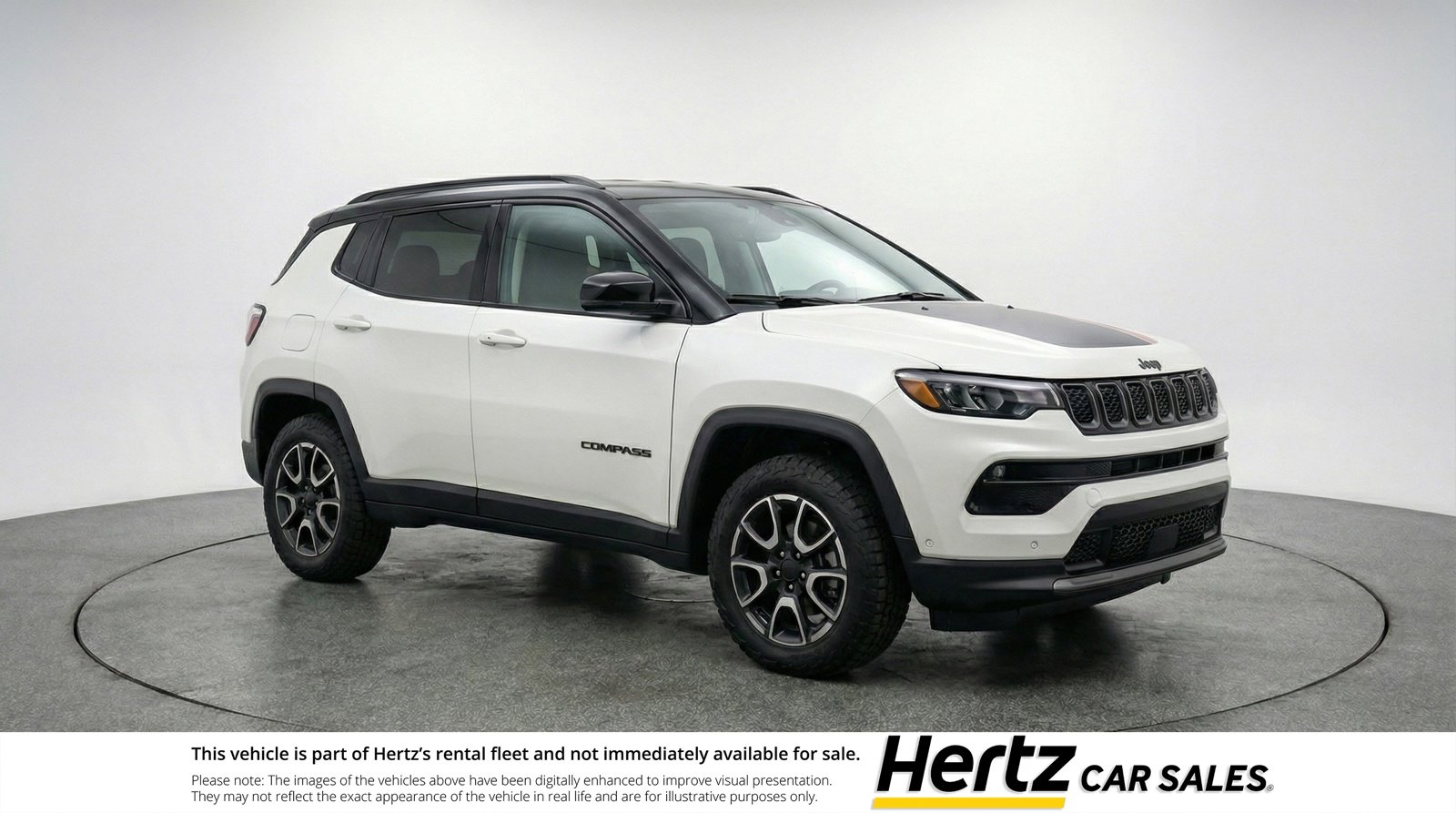 Used 2025 Jeep Compass Trailhawk image 1