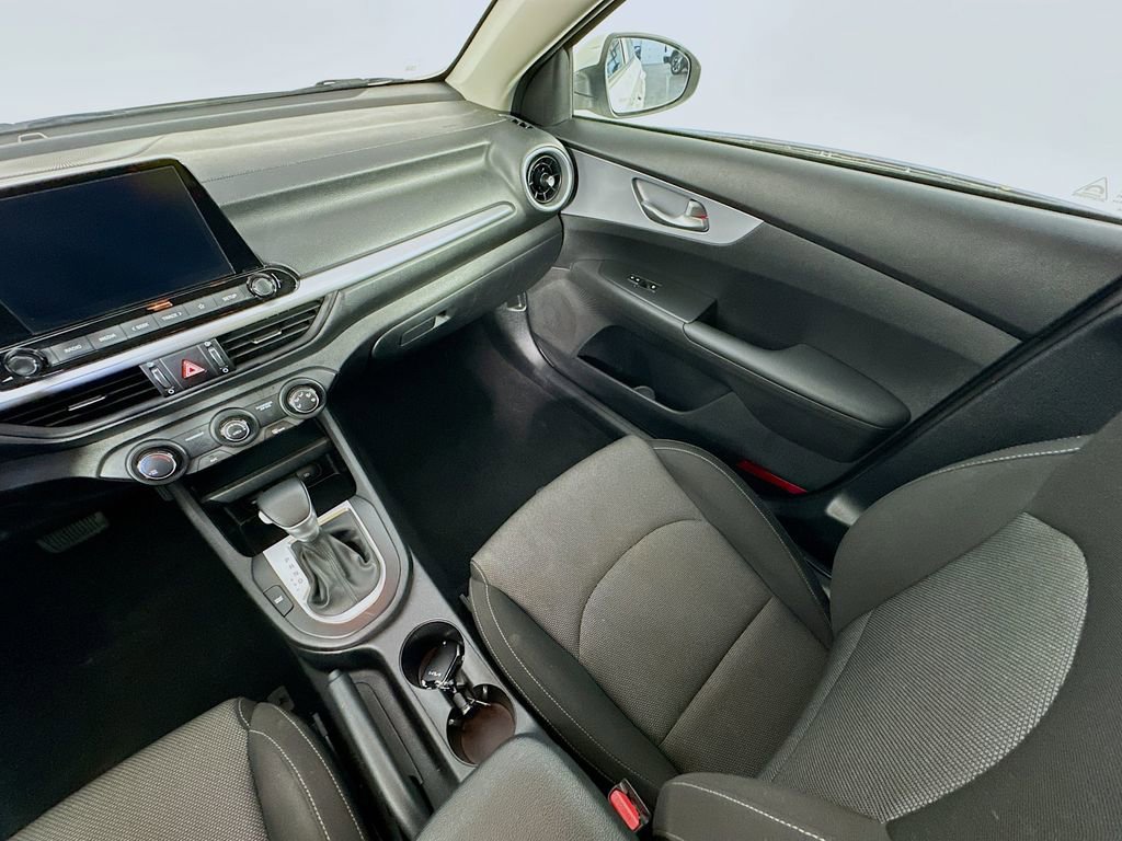 Used 2024 Kia Forte LXS FWD image 11