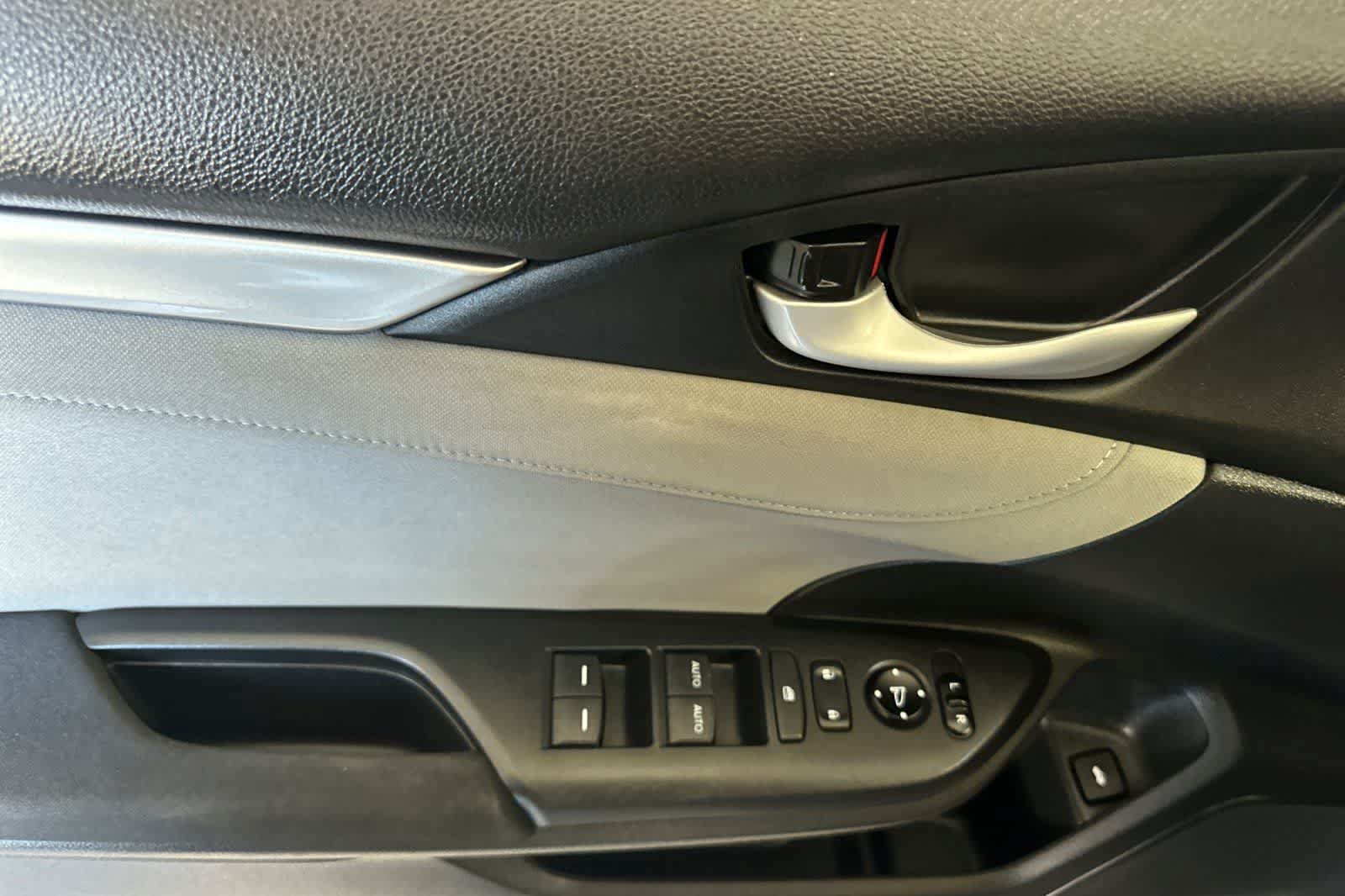 Used 2018 Honda Civic EX image 13