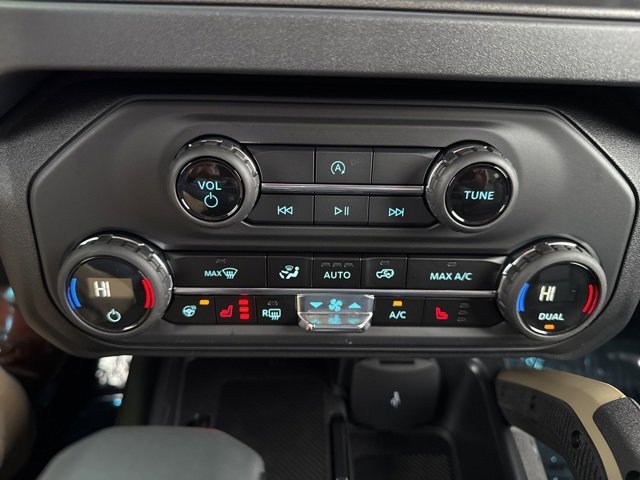 New 2025 Ford Bronco Badlands w/ Sasquatch Package image 24