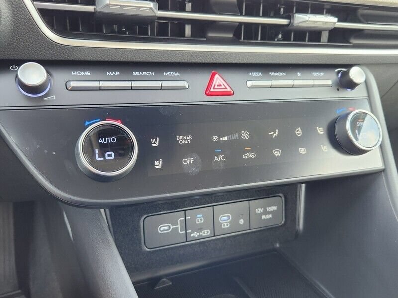New 2026 Hyundai Sonata Limited FWD image 8