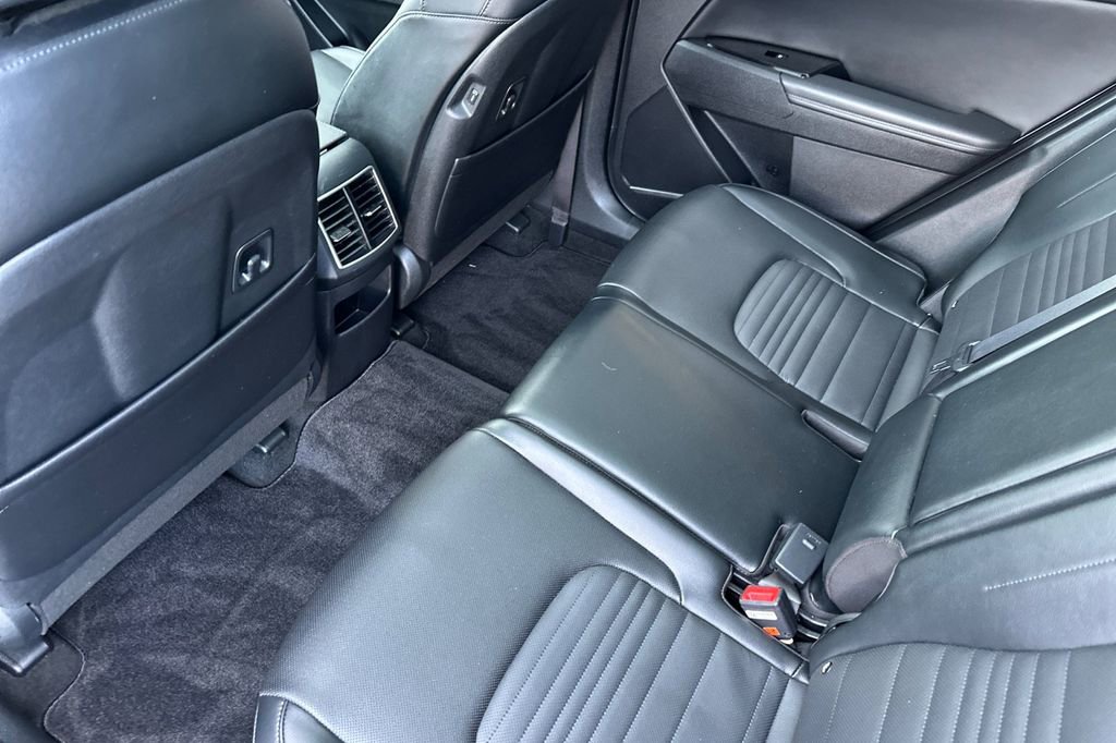 Used 2024 Kia Sportage SX image 12