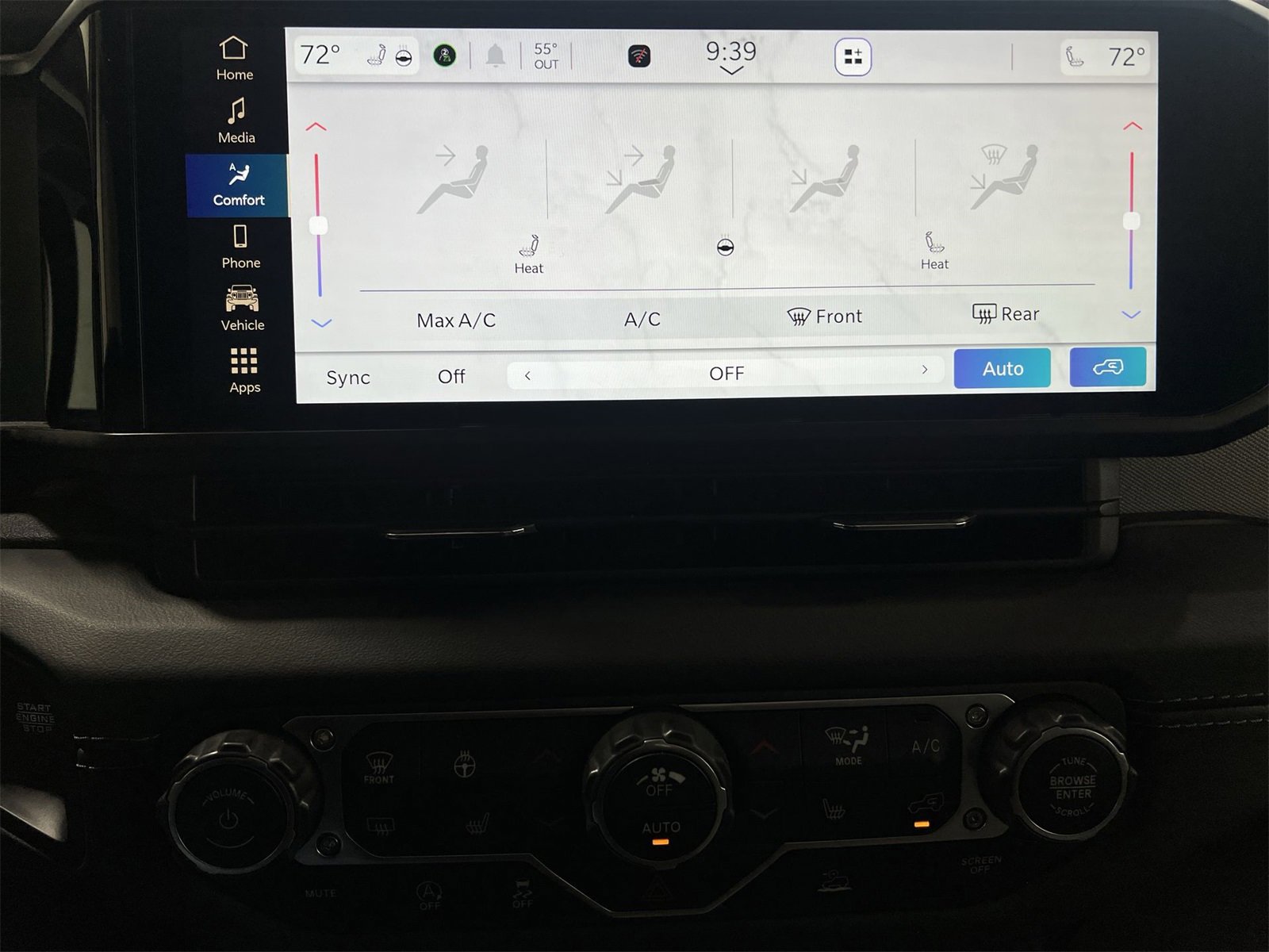 Used 2024 Jeep Wrangler Sahara image 18